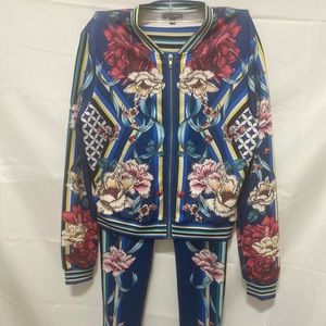 New Womens jogging set Size Large